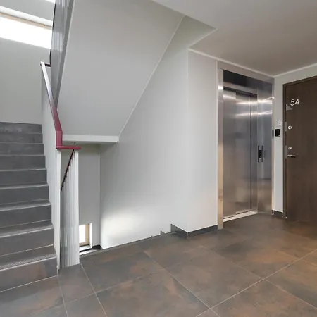 With Seaview Apartman