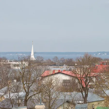 With Seaview * טאלין